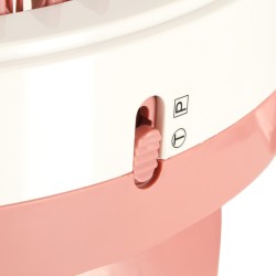 Machine à tricoter avec 48 aiguilles + 4 pelotes de fil
