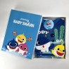 Pyjama long pour enfants Baby Shark dans un coffret cadeau 2-6 ans