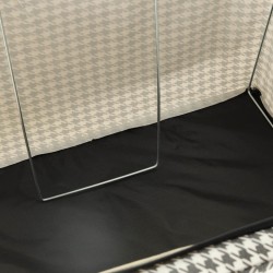Organisateur de literie pour vêtements housse de sac de garde-robe avec cadre blanc noir 66L
