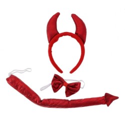 Ensemble d'accessoires de costume en satin du diable